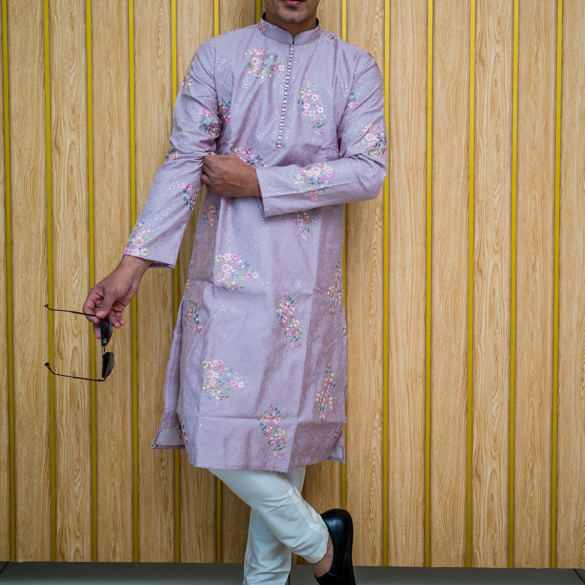 Floral Thread Work with Mirror Lucknowi Kurta