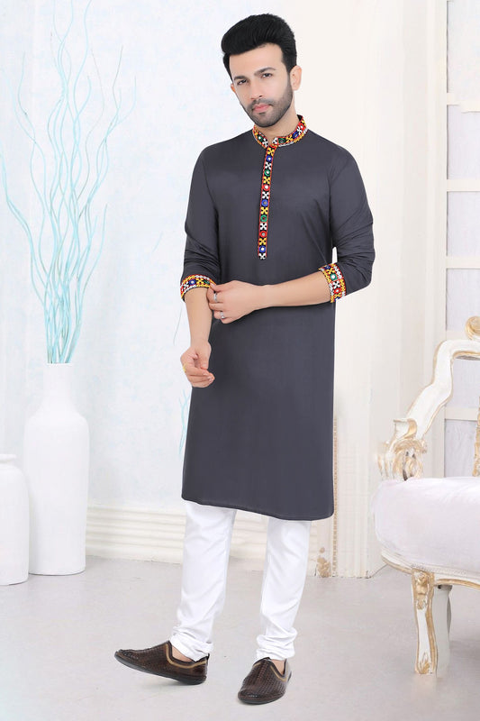 Men's Kutchi Traditional Kurta - A Stylish Ensemble