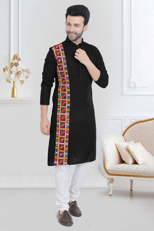 Kutchi Traditional Men's Kurta - Stylish & Elegant